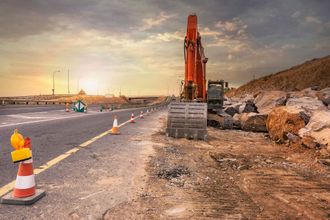 brazo grua Aguero Transportes y Excavaciones